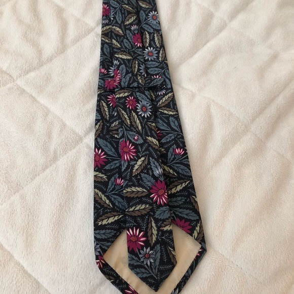 Fumagalli’s Silk Floral Tie - Picture 4 of 5